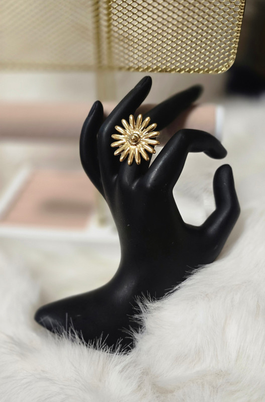 Anillo flor dorado