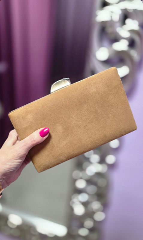 Bolso clasico ante camel